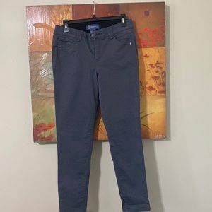 SIZE 6 DEMOCRACY SKINNY PANTS